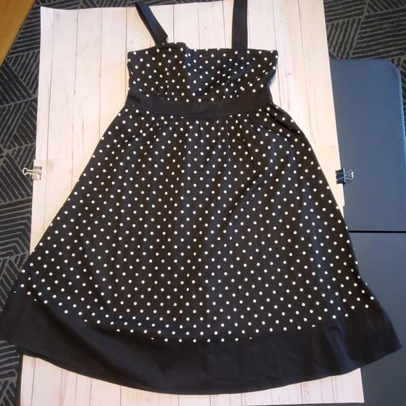 Pin-Up Dress Black/White Polka Dots Size M - Picture 1 of 5